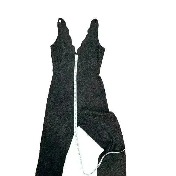 Bebe LACE V-Neck JUMPSUIT BLACK SIZE XS - Picture 9 of 16